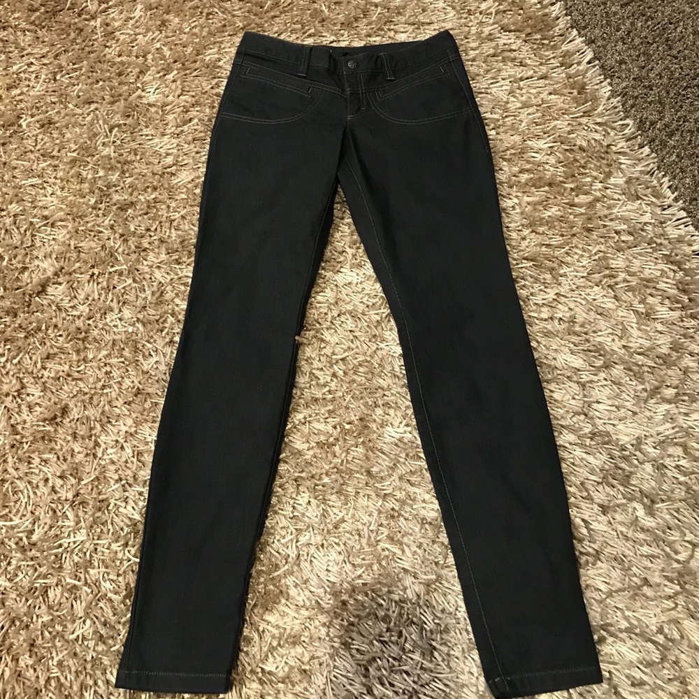 💪🏼ATHELETA DRY DRIP JEANS💪🏼